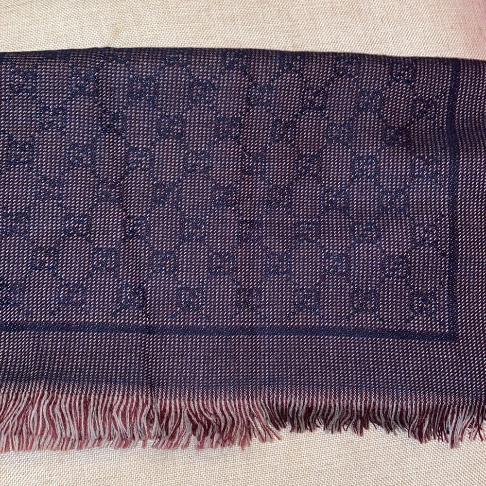 Gucci Logo Wool Scarf with fringe